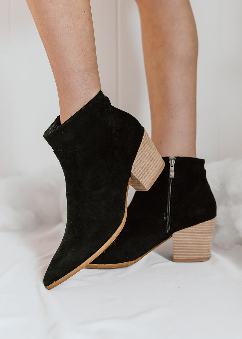 How To Wear Ankle Boots - A Style Guide | Witchery Style